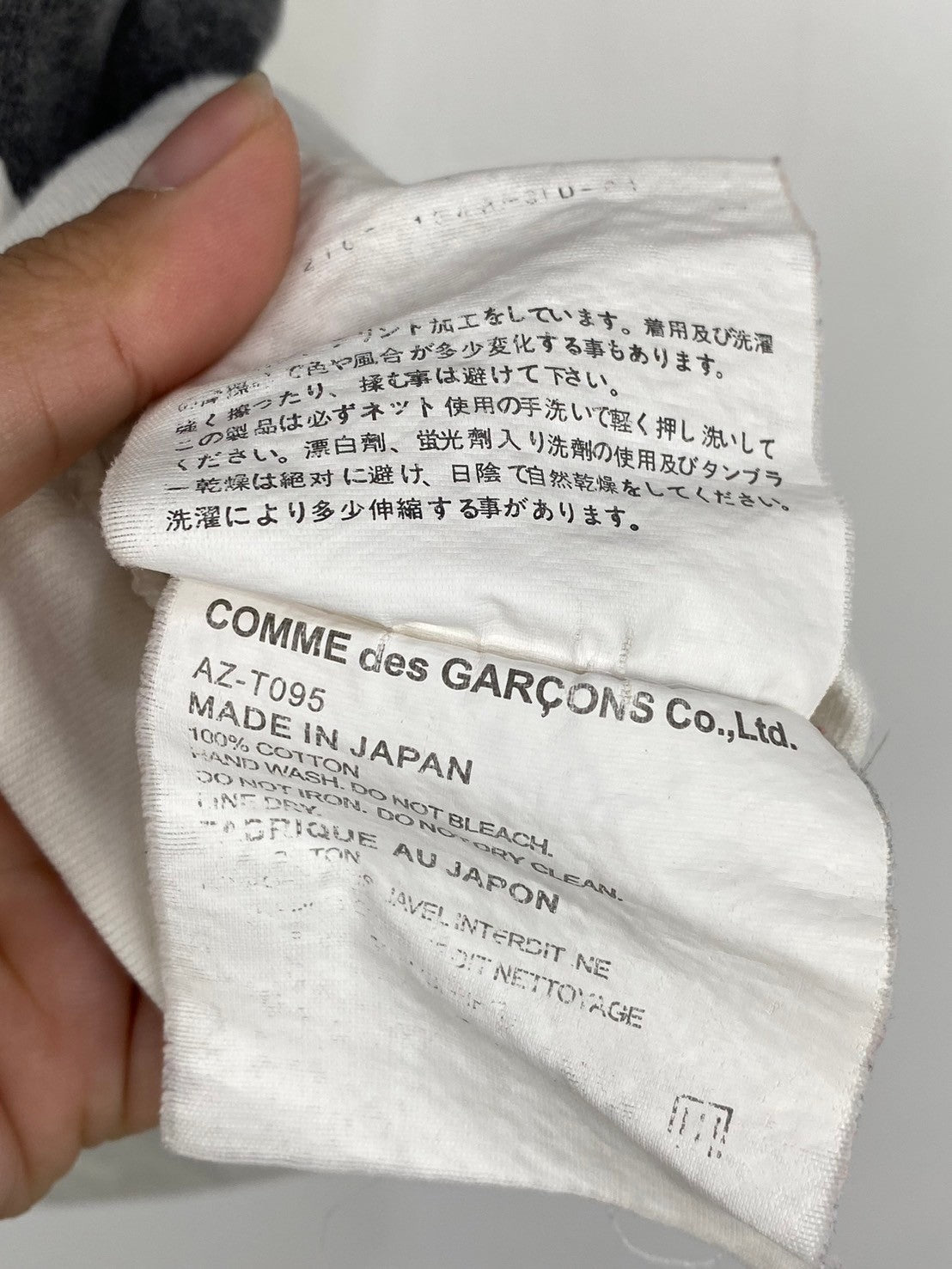 Vintage Comme Des Garcons Play T-Shirts DO299